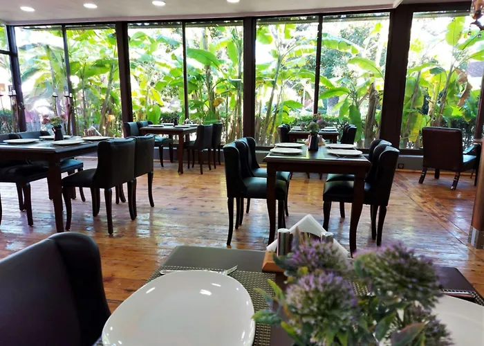 Готель Cetinel 4*